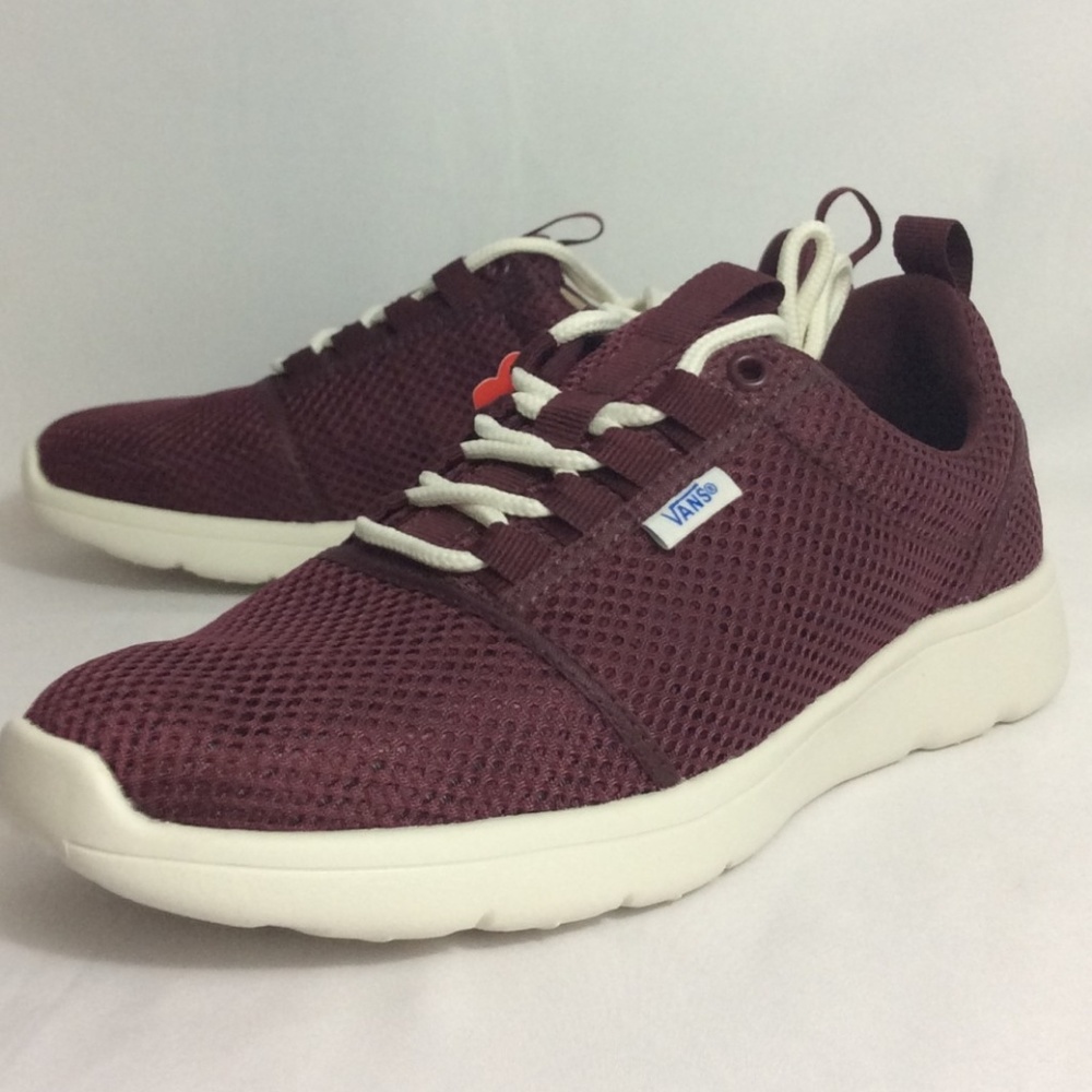 NWT Unisex Vans Iso Sport Sneakers